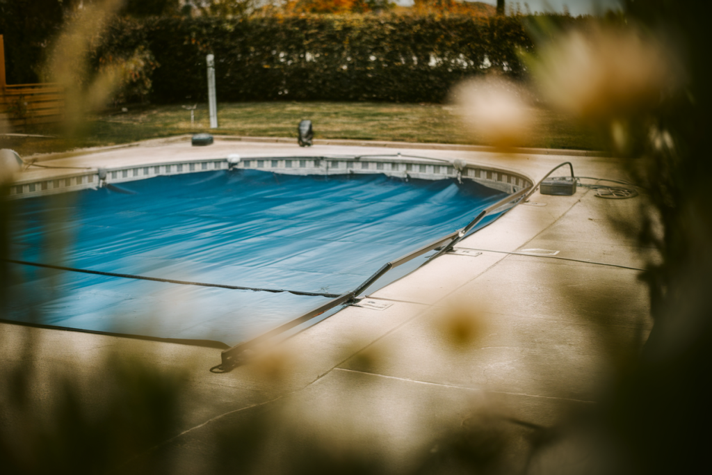 piscine-bache-equipement-jardin